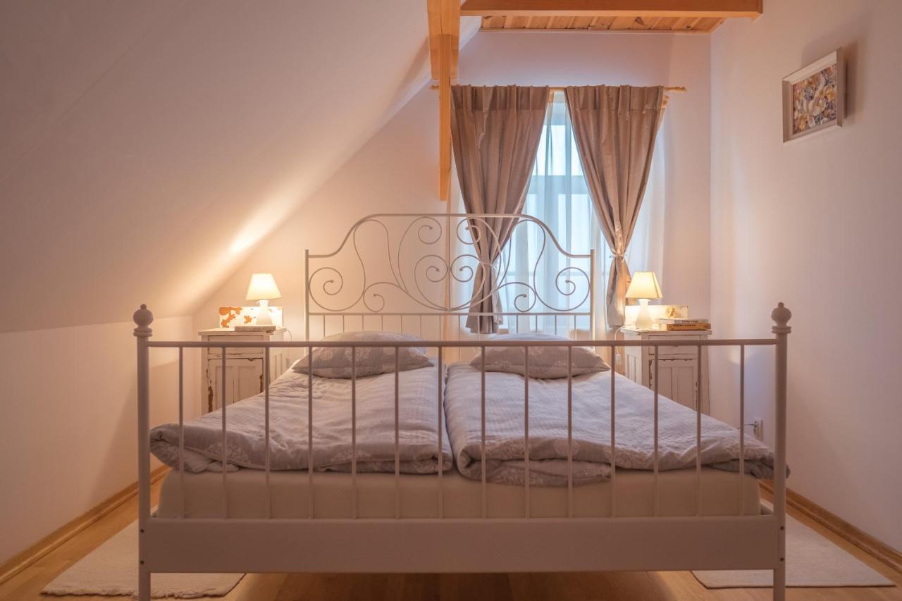 Białowieża Miodowa Kolonia Bed & Breakfast エクステリア 写真