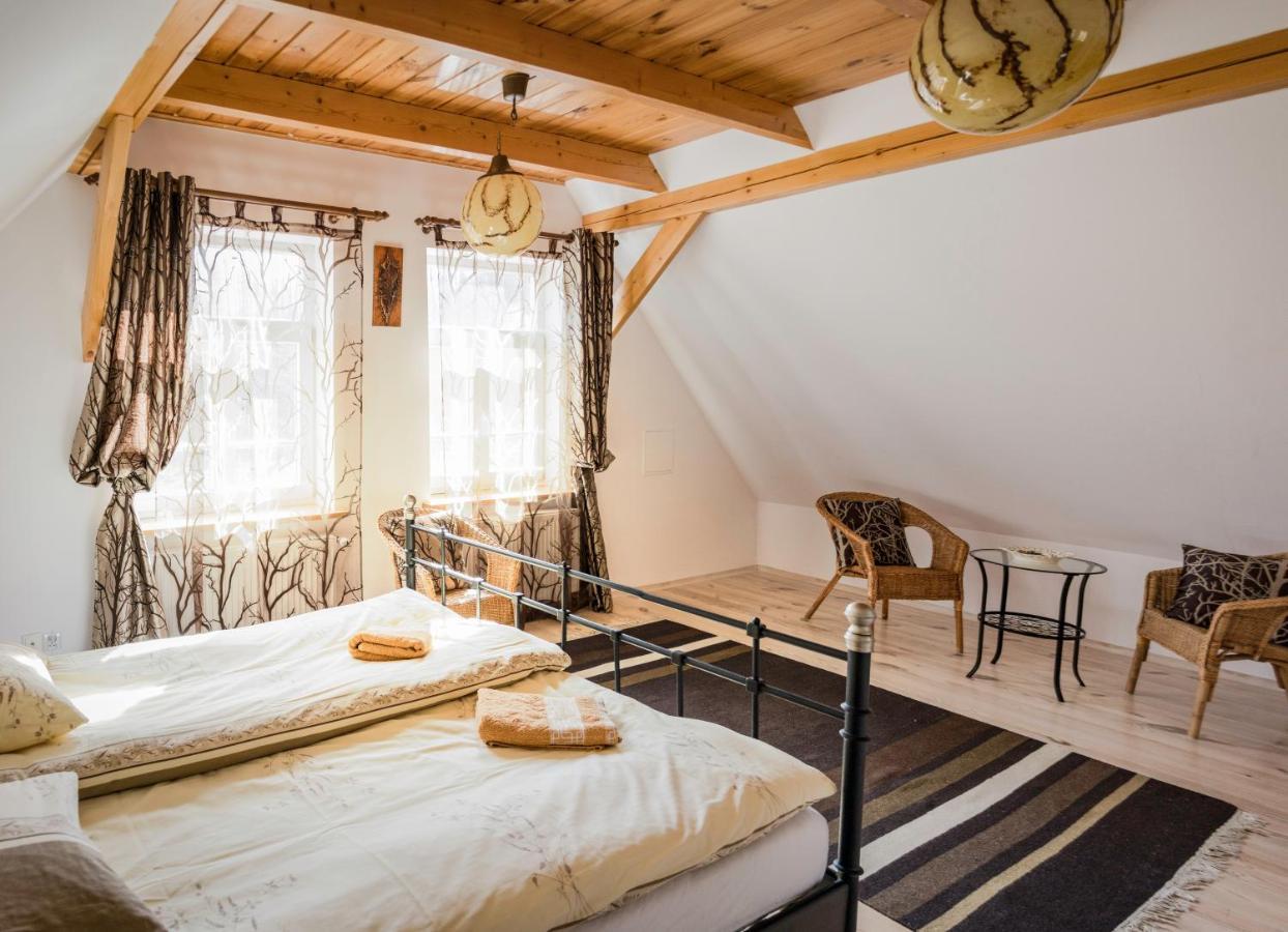 Białowieża Miodowa Kolonia Bed & Breakfast エクステリア 写真